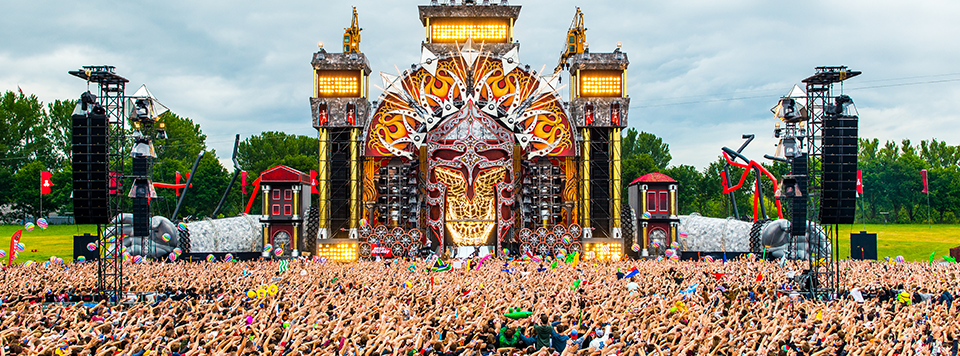 16 dj's maken meer dan hardstyle