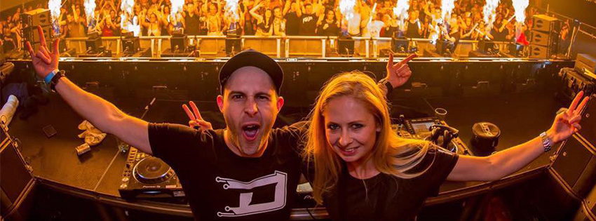 deetox delete bring the riot label