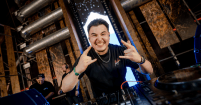 BMBERJCK over zijn debuutalbum: “Achter elke plaat zit een verhaal”