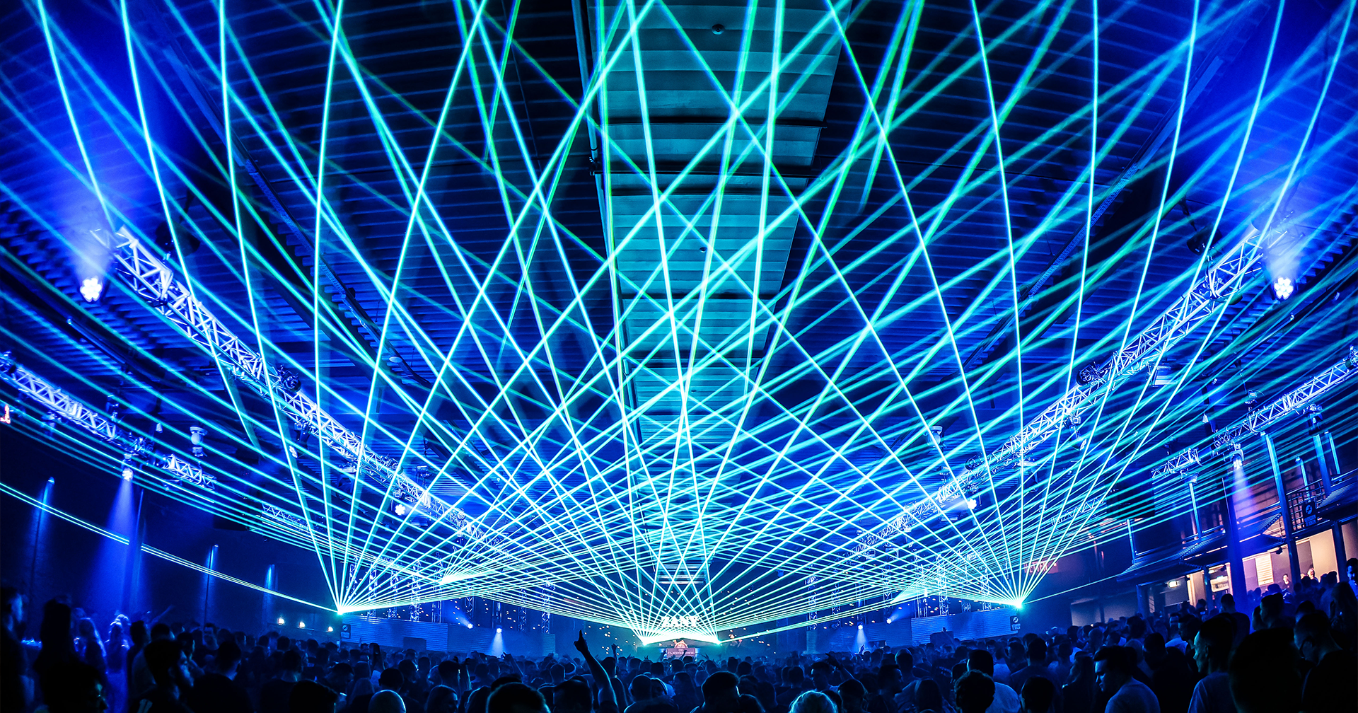 De Tijdmachine maakt comeback: terug naar de basis van de hardstyle