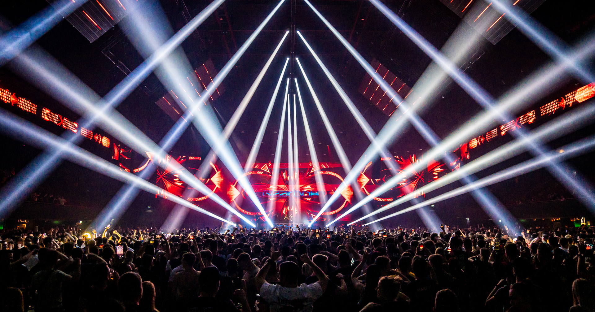 Gearbox blikt vooruit op Pole Position in nieuwe PLAFONDDIENST-special