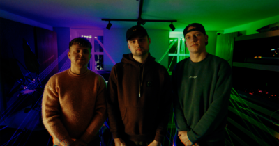 Dual Damage en Phuture Noize trappen het festivalseizoen af met het REBiRTH-anthem