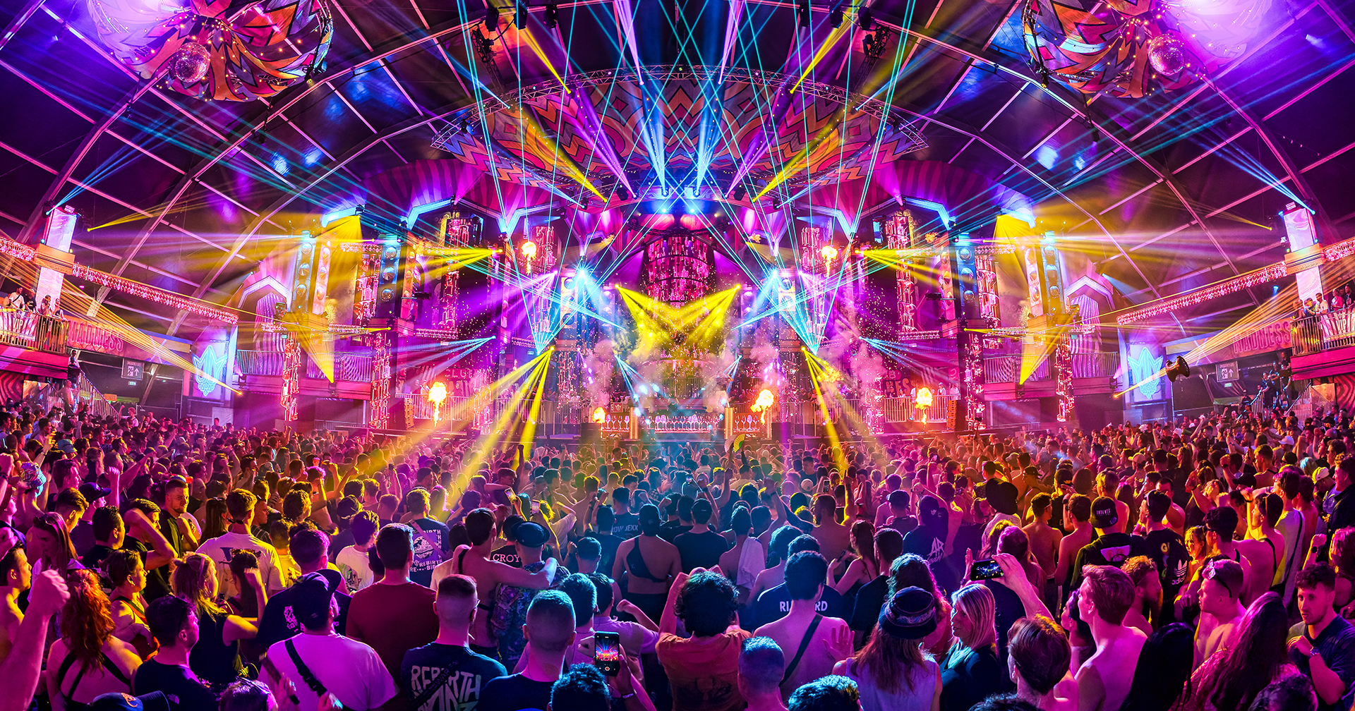 REBiRTH pakt uit met 18 Evolution Specials en nieuwe shows